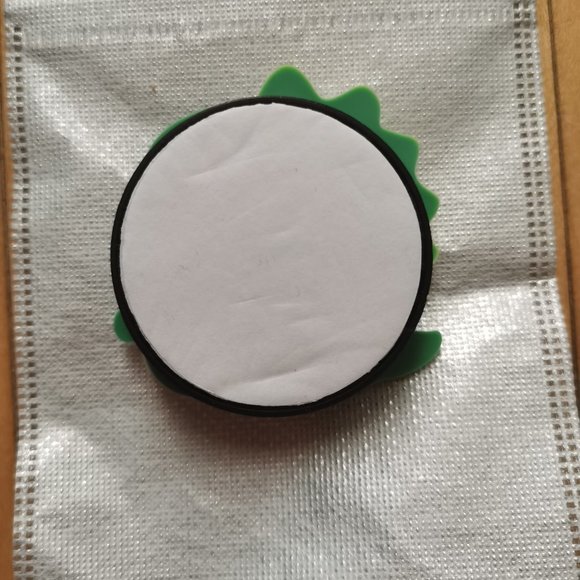 Pop Out Expanding Phone Grip - Picture 2 of 3